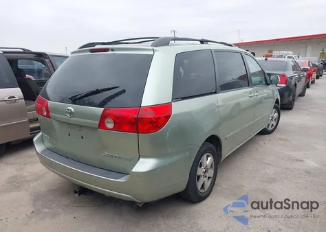 2008 Toyota Sienna Xle z USA, uszkodzony, nr VIN 5TDZK22CX8S162344